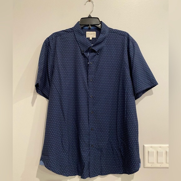 New with tags! Construct Men’s Microdot Short-Sleeve Button Down Shirt - Picture 2 of 9